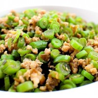 肉末四季豆的做法 图解7 -->