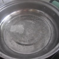 鲜桃糖水罐头的做法 图解2 -->