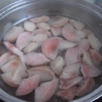 鲜桃糖水罐头的做法 图解3 -->