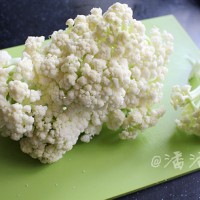 烧烤味的干煸花菜的做法 图解1 -->