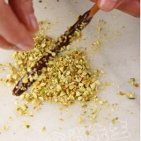 开心果巧克力棒的做法 图解9 -->