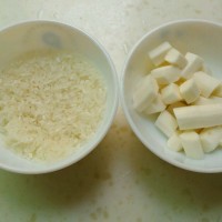 山药薏米芡实粥的做法 图解2 -->