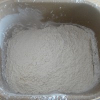 咸蛋黄大肉包的做法 图解1 -->