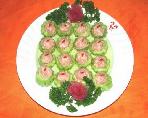 夏季吃苦----苦瓜酿肉的做法