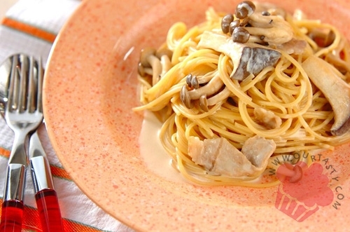 日全食牛奶双菇意面的做法