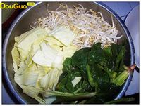 手擀红薯鸡蛋面条的做法 图解5 -->