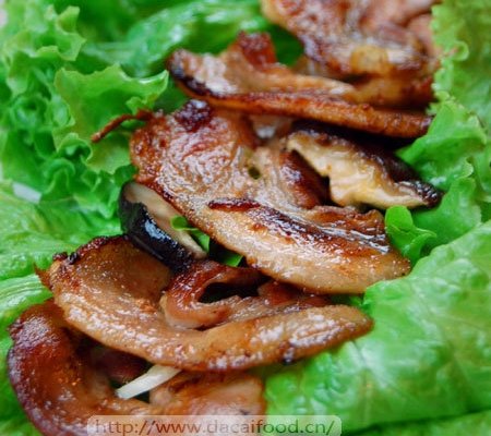 绝对比饭店好吃的香煎五花肉的做法