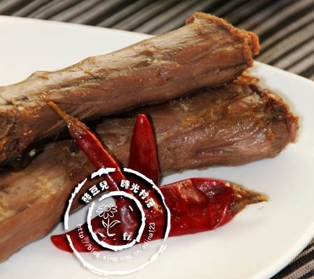 卤水鸭脖——户外美食的做法