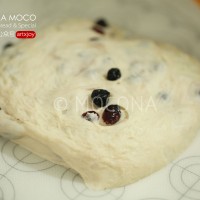中种天然酵母蓝莓蔓越莓面包的做法 图解10 -->