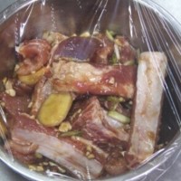 蒜香烤排骨的做法 图解3 -->