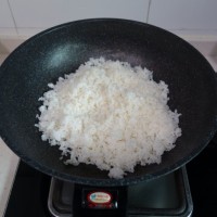 家常小炒饭的做法 图解4 -->