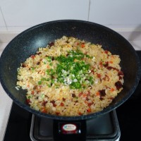 家常小炒饭的做法 图解7 -->