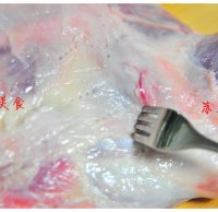 外酥里嫩好吃到尖叫蒜香孜然烤羊腿的做法 图解1 -->