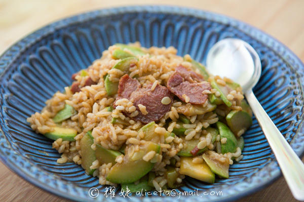 美味快食——培根西葫芦饭的做法