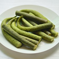 蒜蓉手撕茄子的做法 图解2 -->