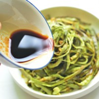 蒜蓉手撕茄子的做法 图解6 -->