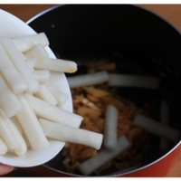 芝士泡菜焗年糕的做法 图解3 -->
