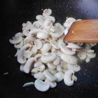 奶油蘑菇浓汤的做法 图解4 -->