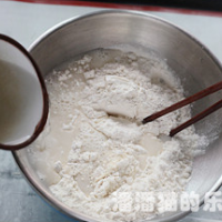 香酥烧饼的做法 图解1 -->