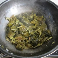 激起味蕾的酸辣开胃菜——泡椒酸菜鱼的做法 图解4 -->