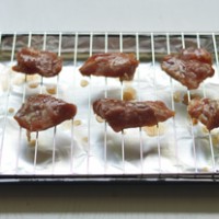 蜜汁烤叉烧的做法 图解6 -->