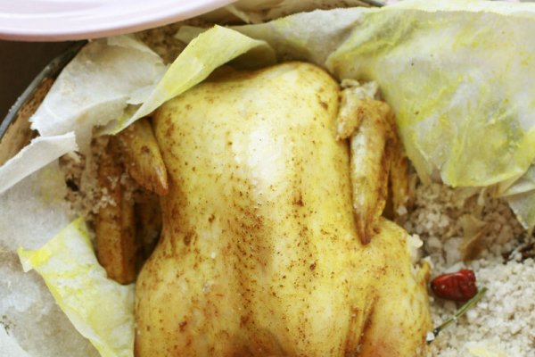 豆果独家:盐焗鸡的做法