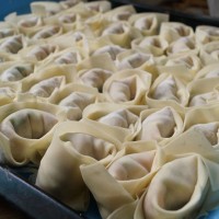 鲜虾芹菜大馄饨 的做法 图解9 -->