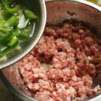 生煎包子的做法 图解2 -->