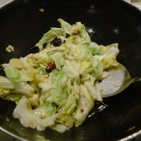 最上瘾的绝味川菜——炝炒莲花白的做法 图解5 -->