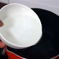 养气补血姜枣茶—冬季暖身的做法 图解3 -->