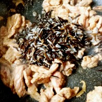 超能量菰试用之 菰米香牛肉的做法 图解13 -->