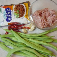 最上瘾的绝味川菜——干煸四季豆的做法 图解1 -->