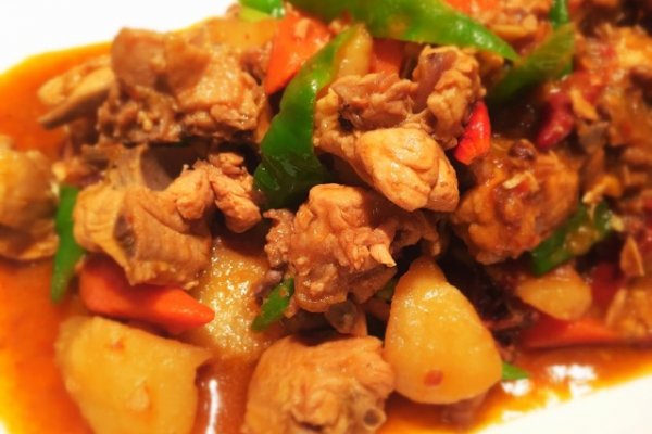 大盘鸡(附皮带面制作)的做法
