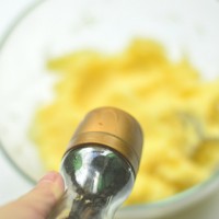 炸土豆丸子的做法 图解5 -->