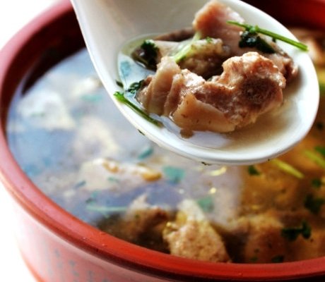 滋补靓汤肚包鸡---亚运美食的做法