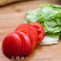 加热一下更好吃——鸡肉奶酪帕尼尼的做法 图解2 -->