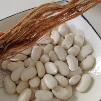 滋补蹄花汤的做法 图解1 -->