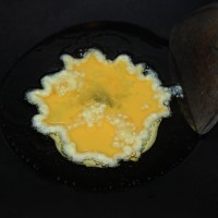 首发榨菜青豆蛋炒饭--乌江榨菜的做法 图解3 -->
