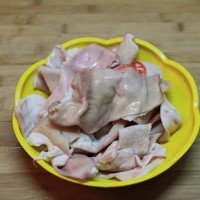 胡萝卜肉皮冻(豆浆机版)——懒办法巧做美颜菜的做法 图解2 -->