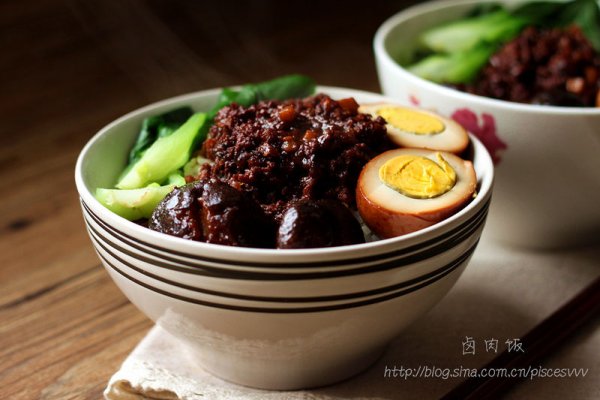 ~卤肉饭~可以不地道但是最家常的做法