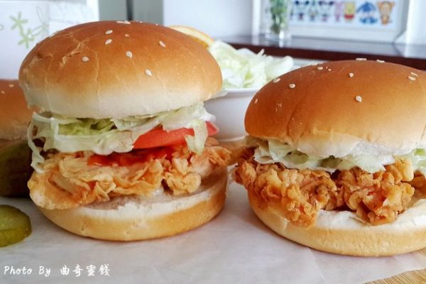 #九阳烘焙剧场#肯德基劲脆鸡腿堡的做法