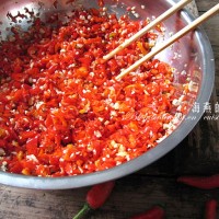 蒜蓉剁椒酱--纯手工珍藏版居家必备的自制万能调味料的做法 图解5 -->