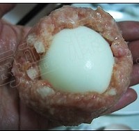 红烧狮子头的做法 图解6 -->