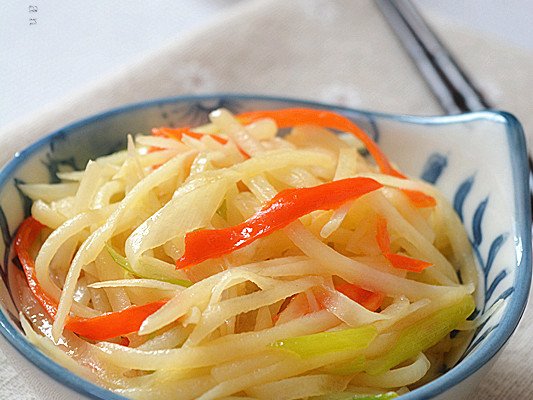 醋溜土豆丝的做法