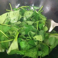 蒜蓉红薯苗的做法 图解6 -->