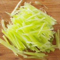 炝拌三丝——菁选酱油试用菜谱的做法 图解5 -->