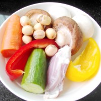 彩蔬炒肉片的做法 图解1 -->