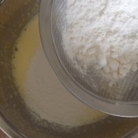 北海道戚风蛋糕的做法 图解3 -->
