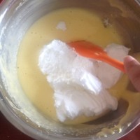 北海道戚风蛋糕的做法 图解5 -->