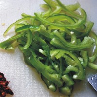青椒炒鸡蛋的做法 图解3 -->